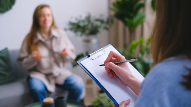 Inequidades de género profundizan el riesgo en Salud mental de las ...